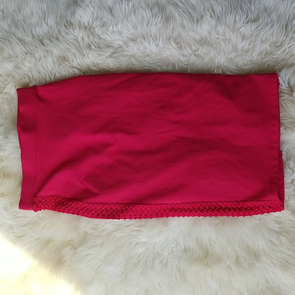 Bebe pencil skirt fushia